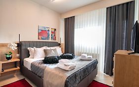 Alexandra Boutique Residence Seaside
